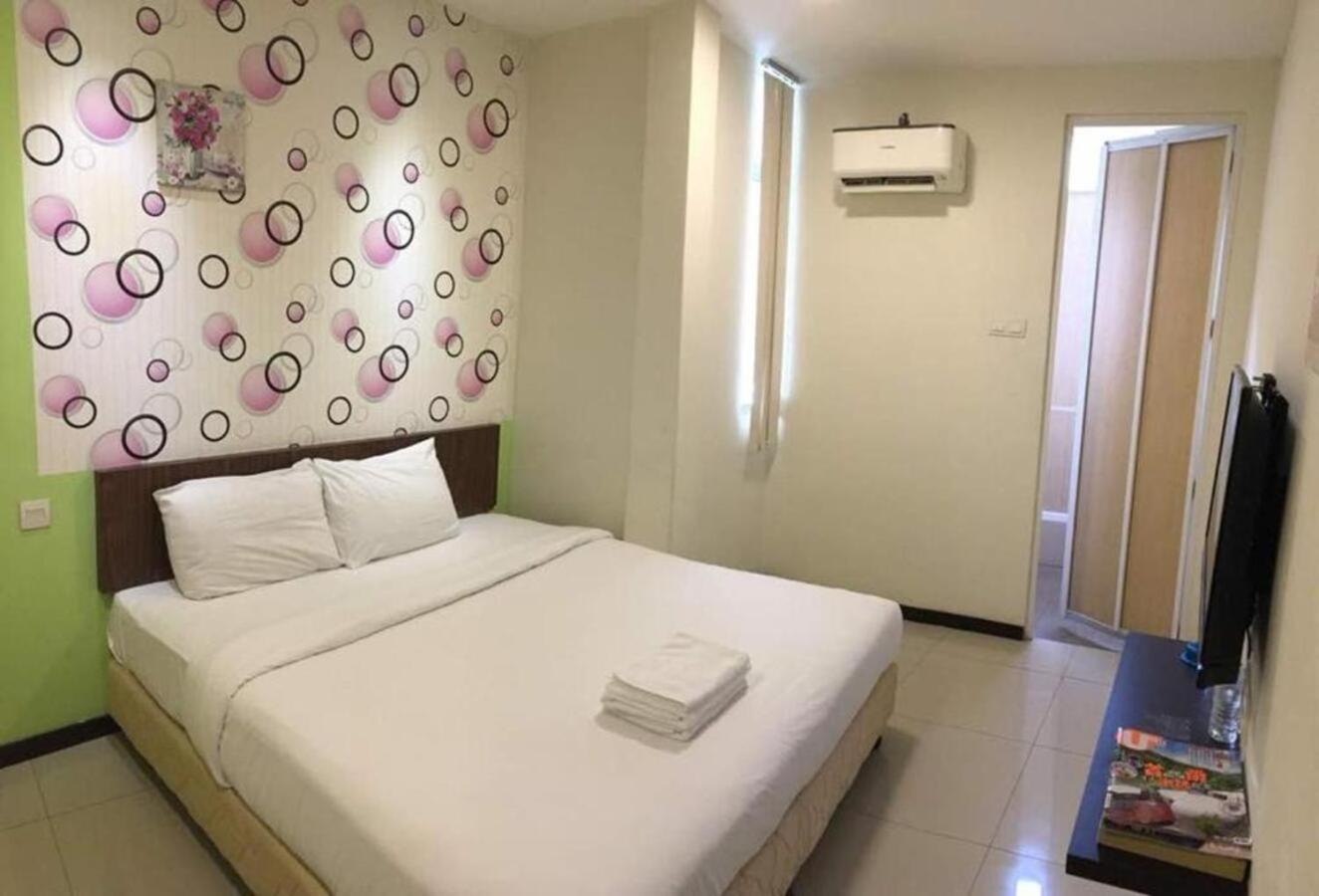 Casa Hotel Near Klia 1 Sepang Buitenkant foto
