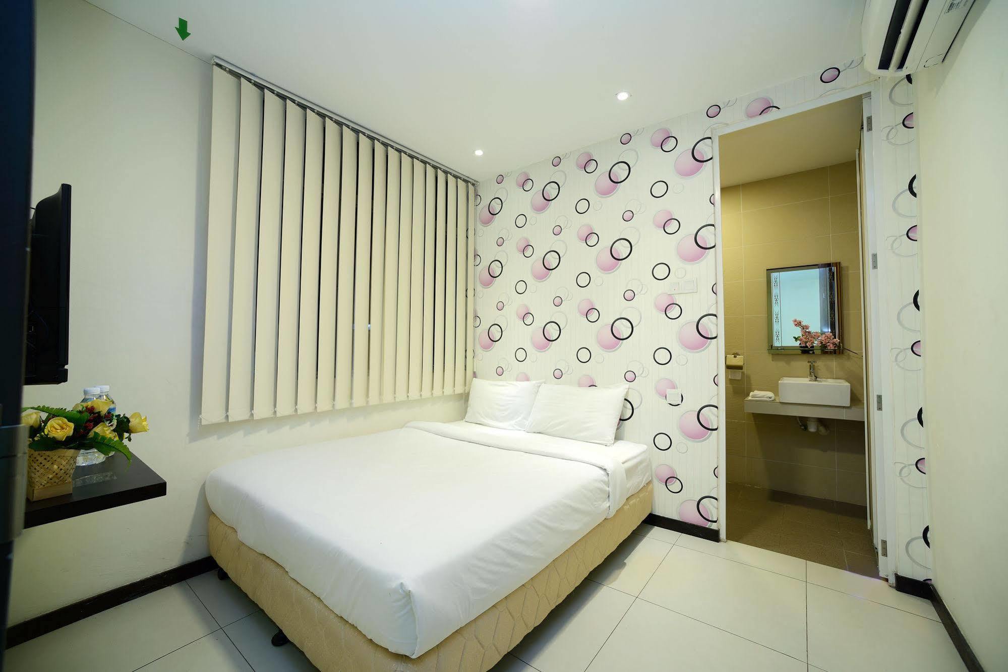 Casa Hotel Near Klia 1 Sepang Buitenkant foto